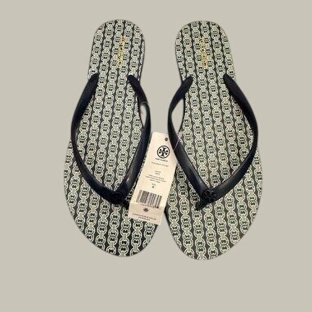 Tory Burch Chelsea Flip Flop Navy Gemini Link Sandals Women's Size 9 NEW